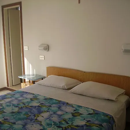 Tua Hotell *
